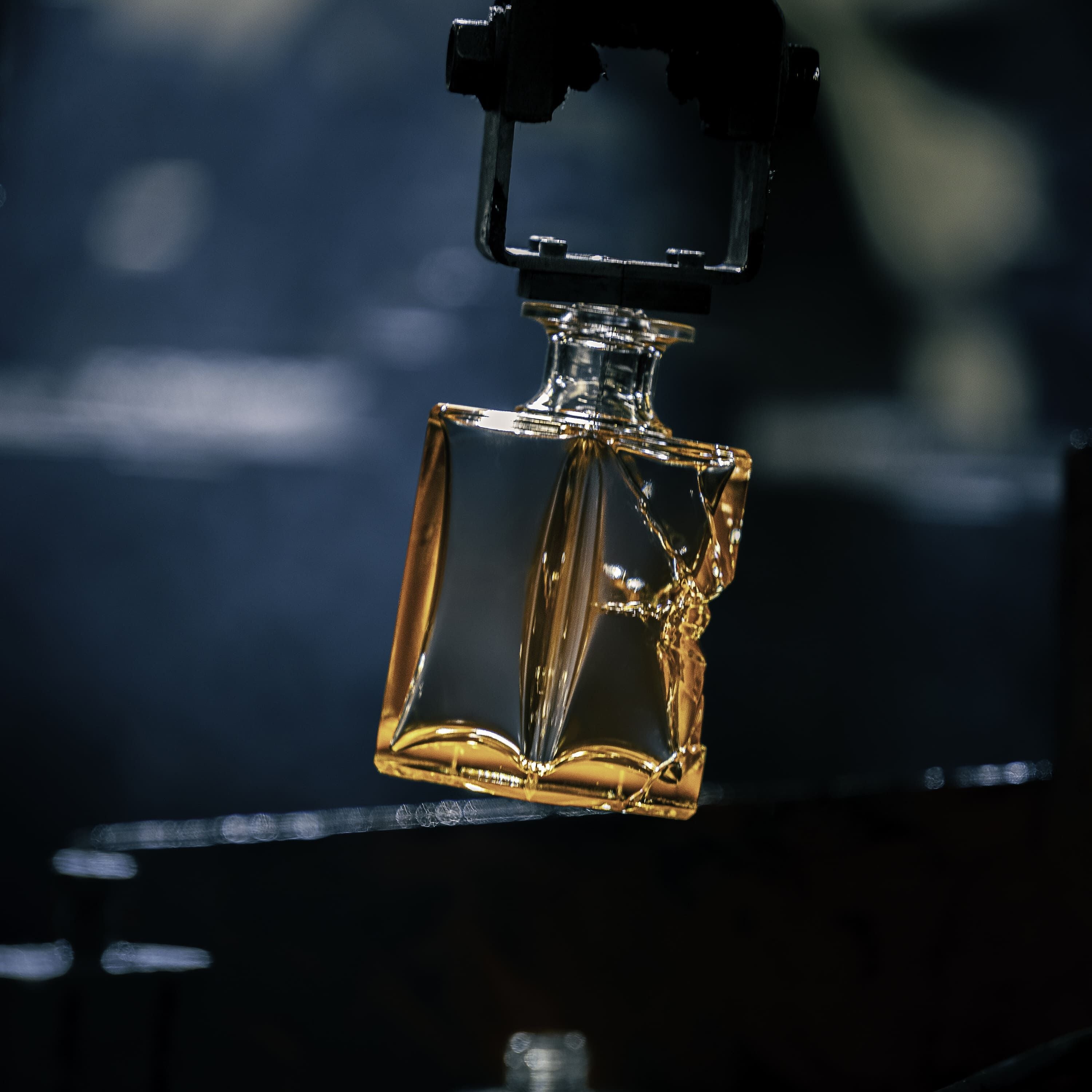 Shop Blaze of Stillness Parfum Scentsorium | Maison Margiela